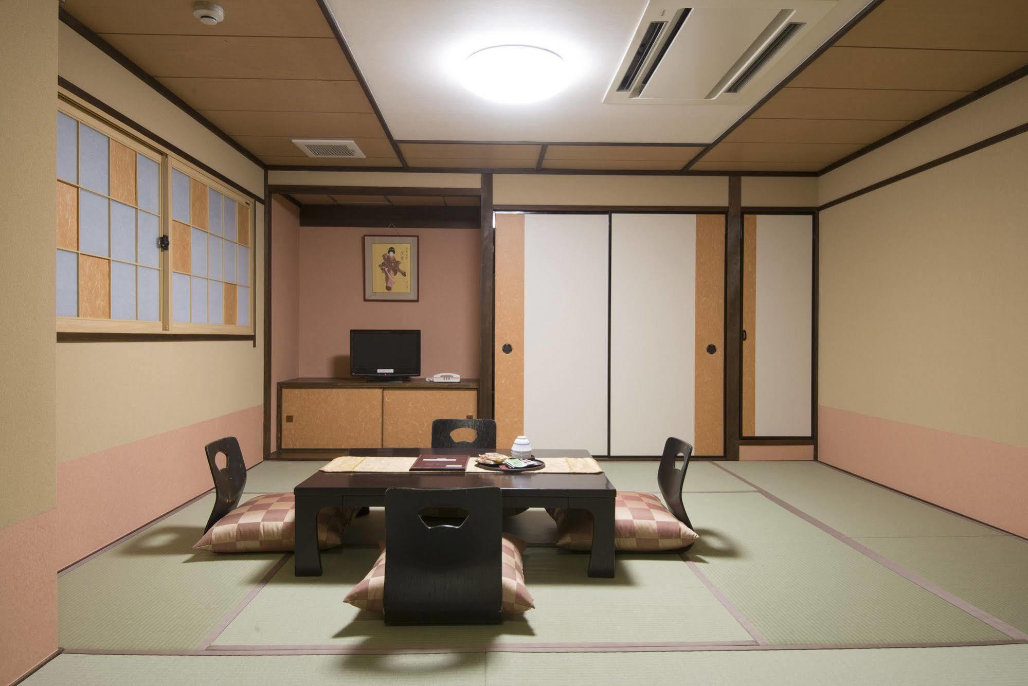 Tenpyo Ryokan Nara Exteriör bild